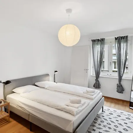 Urban Charm: Your Comfy Close To The