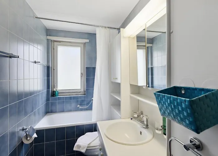 Urban Charm: Your Comfy Close To The *