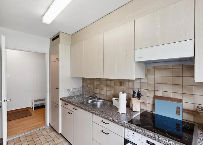 Urban Charm: Your Comfy Close To The Zurich