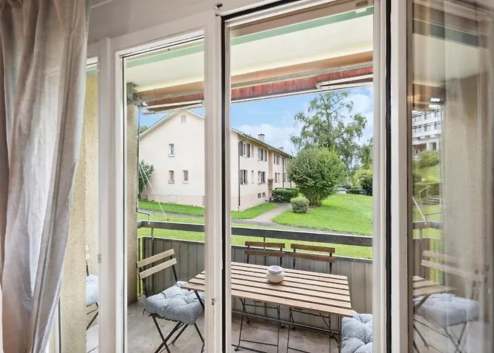 Urban Charm: Your Comfy Close To The * Zurigo